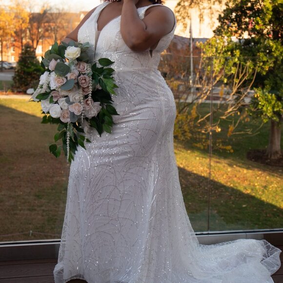 Plus Size Sheath Wedding Dress | Size 26W | Beaded Tulle, Plunging V-Neck - Picture 1 of 7